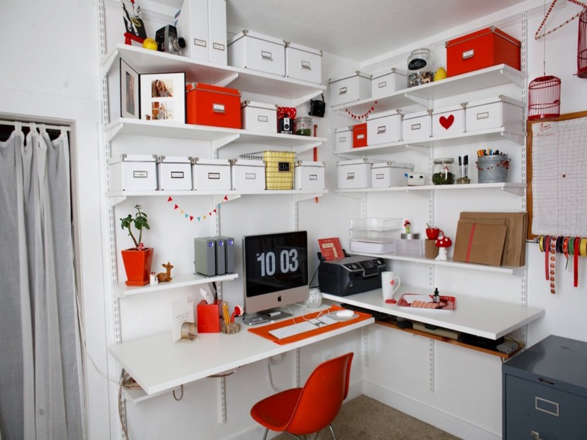 Статус рабочего места. Рабочее место дизайнера. Организация пространства в комнате. Идеи организации пространства. Комната на рабочий стол.